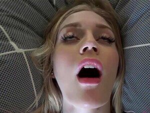 POV Creampie Emma Starletto et sa chatte serrée et mouillée ATK