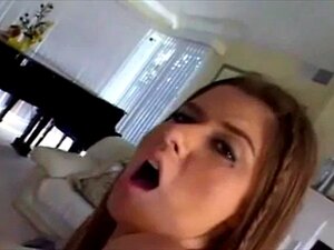 Aspen Stevens en double équipe