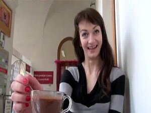 Incroyable ce que les gens font pour de l'argent, cette mignonne baise