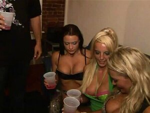 Night Club Flashers 13 Scène 3