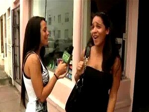 Sexy nana sauvage est payée pour baiser 17