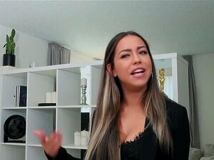 L'agent immobilier PropertySex devient chaud et fait une vidéo de