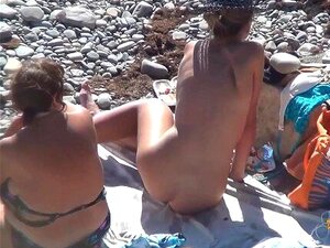 Vidéos de plage nues d'espionnage, du vrai sexe en plein air !