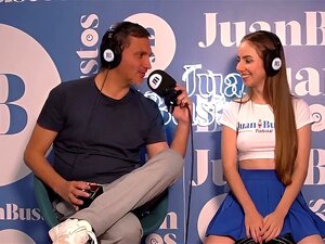 Latina Olivia Prada aime la crème glacée et a des orgasmes dans le