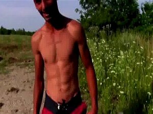 Grosse bite gitane - Roman Juta de Hammerboys TV