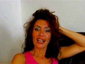Zazel Paradise dans Interview Porno Avec Zazel Paradise - MMM100. Tu