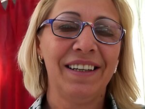 Les fans mamie mature de mamelons vérifient venez consulter mon