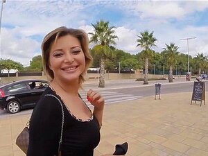 La Russe Anna Polina adore les grosses bites
