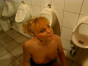 Isabel-Mature allemande WC-Salope