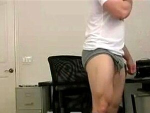 Amusement avec du lubrifiant - /gay