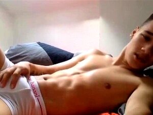 Mega Sexy Boy sur Webcam