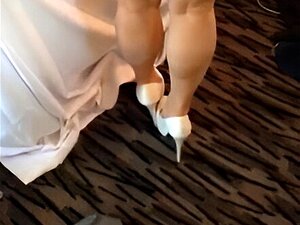 PAWG GROS CUL BIEN FORMÉ VUE DE DERRIÈRE ITALIA 38G