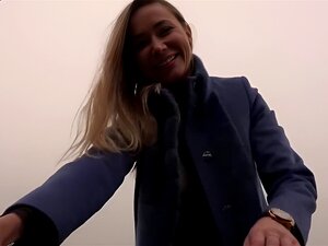 Salope riche dans les rues