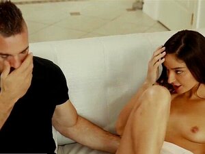 Bellesa - Petite Latina amatrice d'anal Emily Willis baise un dilf