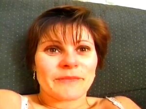 Fisting de chatte poilue pour amateur. Chatte poilue et fisting pour