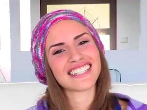 Super sexy beauté naturelle et mignonne Natasha White se fait baiser