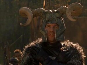 Patricia Velasquez,Rhona Mitra,Layla Roberts in Beowulf (1999), Dans