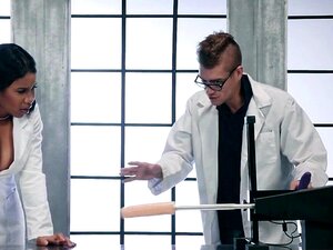 Testez la machine à baiser par Jenna J Foxx