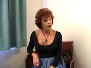 Porno mature de grand-mère. Porno mature de grande-mère