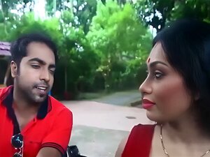 Regardez Bhabhi chaud avec un ami maintenant! - Chaud, Sexy, Double