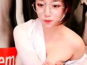 Masturbation solo japonaise non censurée