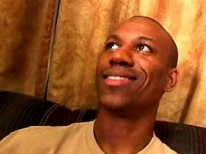 Grosse Belle Femme Noire Scène 1