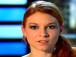 Découvrez un couple timide se lancer dans le monde des échangistes.