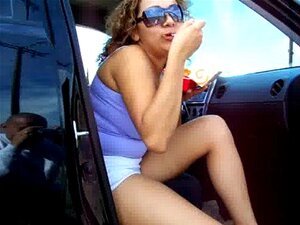 jambes sexy de latina salvadorienne et bavarde de chaussures, dirty