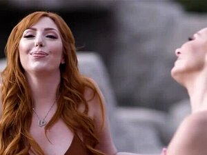 La MILF Aaliyah Love et son amie mature Lauren Phillips partagent son