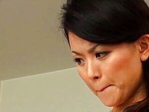 La vraie beauté asiatique de Miki Sato est mature
