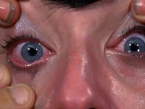 Punition intense pour la beauté