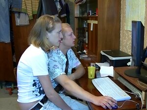 Les salopes se font totalement plaisir. Ces salopes crades et sublimes