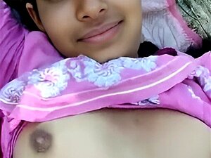 Laissez-vous emporter par le plaisir illicite d'une épouse infidèle