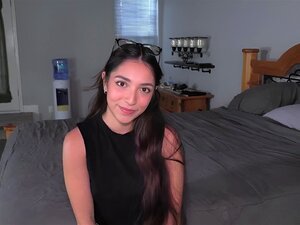 Madison Wilde, Assistante Fétichiste Adolescente, Se Fait Prendre En