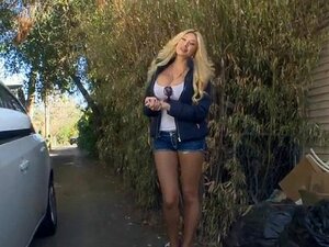 Scène de pipe douce et de sexe torride