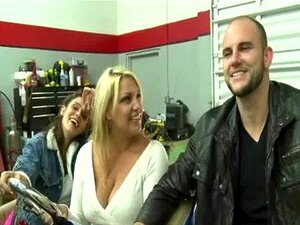 De magnifiques mignonnes se font baiser pour de l'argent 41