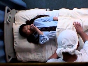 Lori adore les massages et les grosses queues