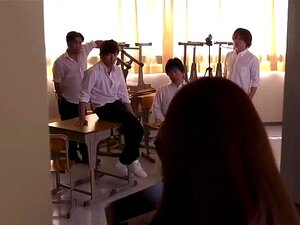 La fabuleuse modèle japonaise Julia dans Les Plus Gros Seins, film