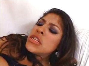 La chaude Latina Laurie Vargas