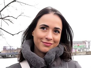 Amateur allemand repéré pour un faux casting porno et se fait