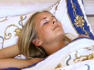 Blonde 1102