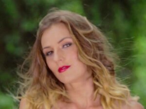 En bas de la rivière avec Jennifer Love. La sirène australienne