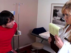 En jouant au docteur Darcy Tyler, Joey souffre sérieusement depuis