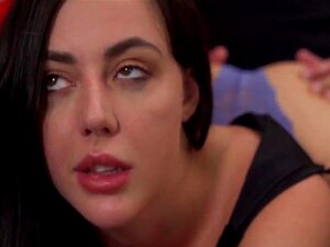 Ma demi-sœur ne savait pas que c'était moi - Whitney Wright