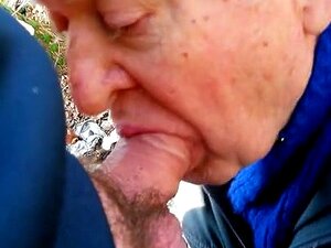 Papy de 80 ans suce-moi