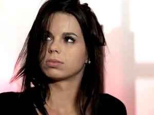 PrivateBlack - La coed aux cheveux noirs Ferrera Gomez se fait baiser