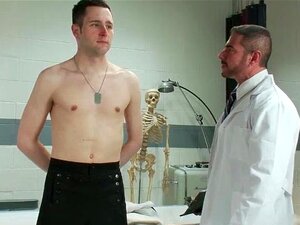 Le mec se fait opérer le pénis malade partie gay3