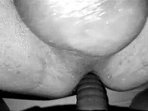 Fantastique couple amateur de baise de strapon