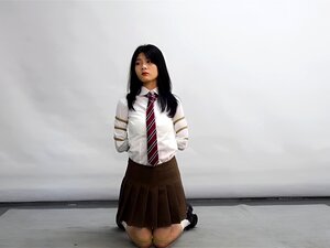 Bondage serré de fille chinoise