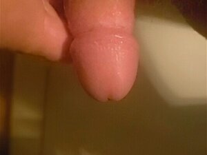 Masturbation de Petite Bite avec Éjaculation